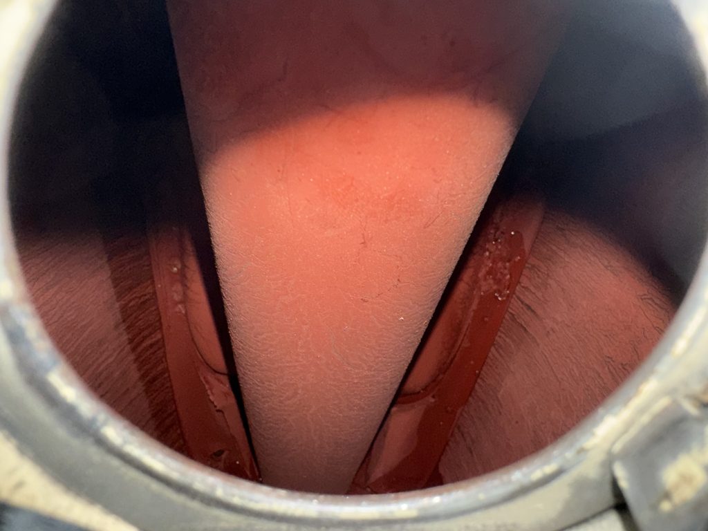 Tankversiegelung Motorrad, 2K-Innentankbeschichtung kaufen, Motorradtank entrosten Anleitung, Epoxidharz Tankbeschichtung, Tankbeschichtung gegen Rost, Benzintank restaurieren, Heißentlacker für Kraftstofftanks